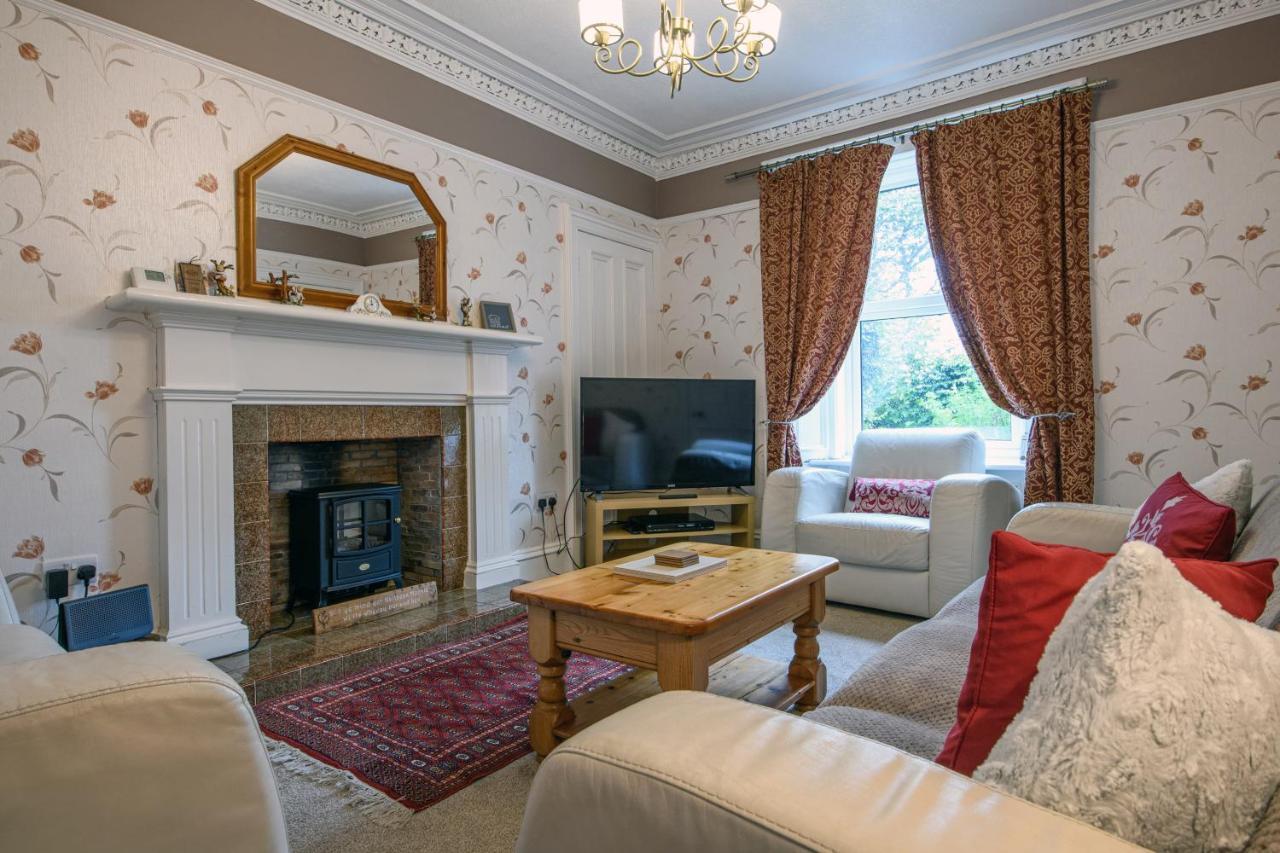 Charming Townhouse On North Coast 500 Route, Wick Villa Wick  Bagian luar foto