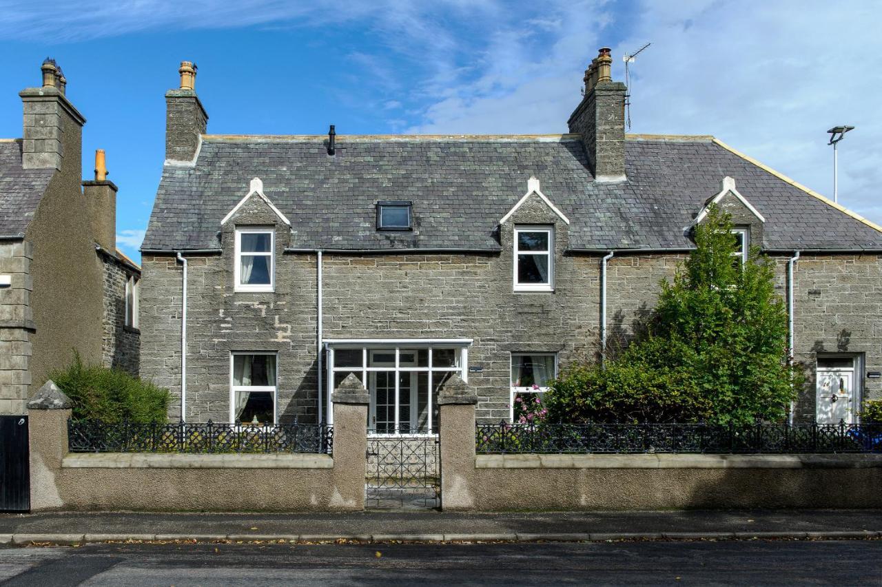 Charming Townhouse On North Coast 500 Route, Wick Villa Wick  Bagian luar foto